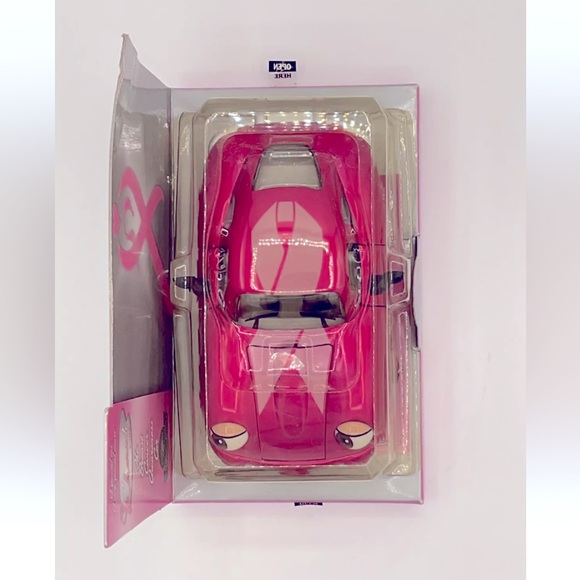 Chevron Cars Breast Cancer Awareness - Cherish - Picture 4 of 4